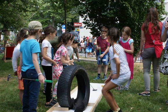 Spielende Kinder